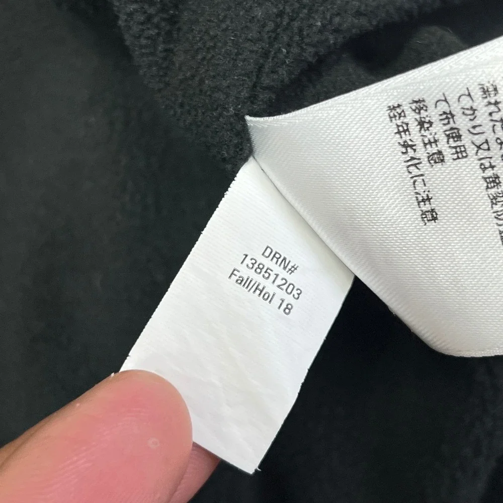 Eddie Bauer tiny hole